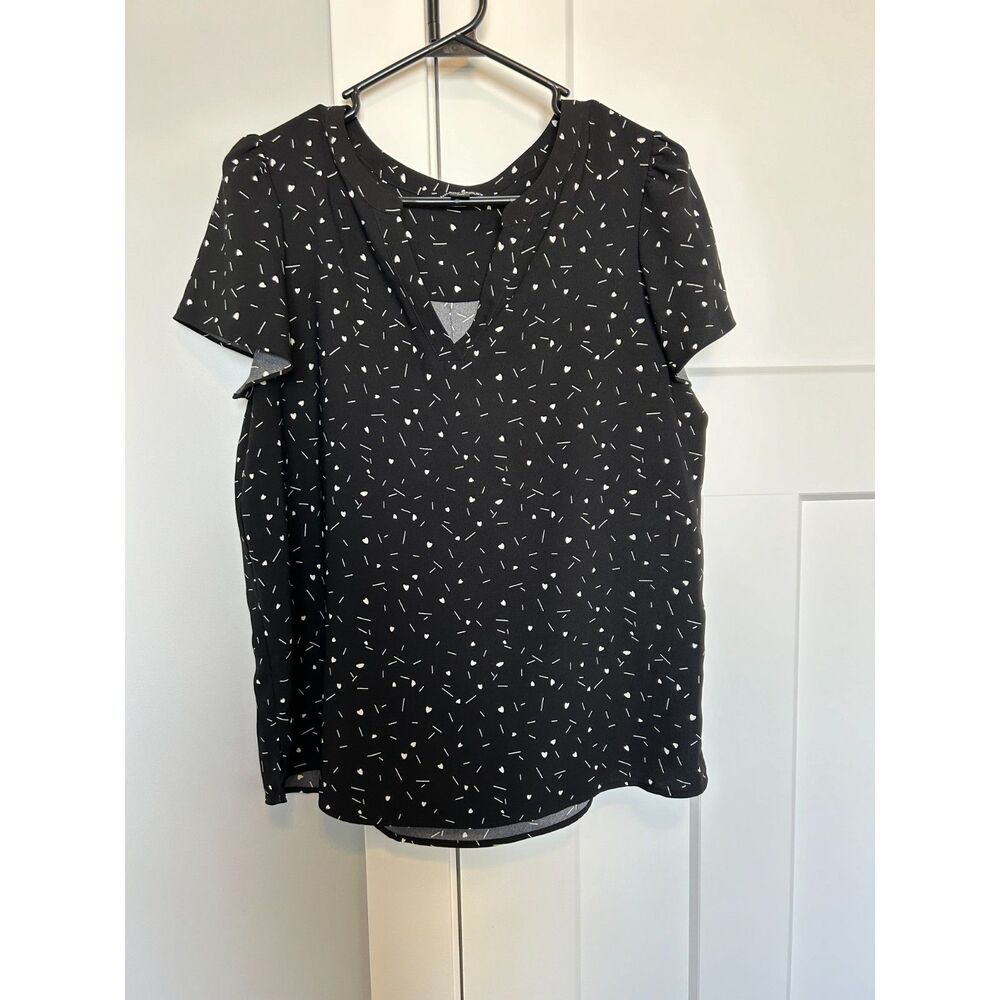HILARY RADLEY V-Neck Women's Blouse, Size M, Black and White, Polyester/Rayon - Picture 2 of 3